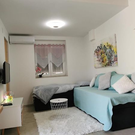 Near Beach Studio Kaštela Extérieur photo