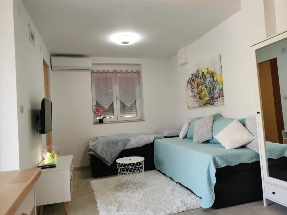 Near Beach Studio Kaštela Extérieur photo